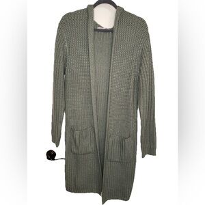 Comfy cozy cableknit sweater